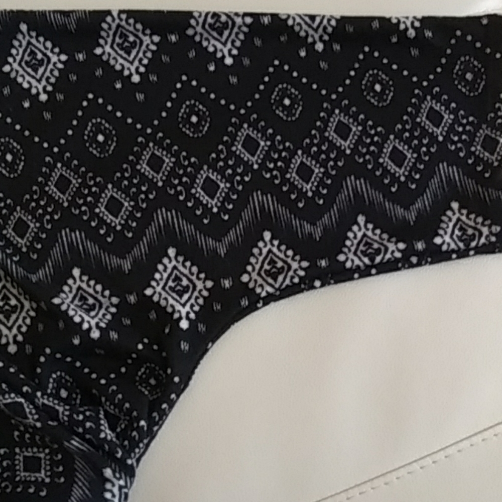 Lula Roe Jacket. - Picture 4 of 5